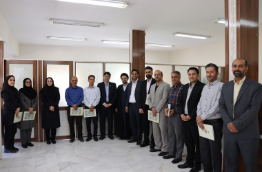 تجلیل از اساتید و کارشناسان آموزشی دانشگاه صنعتی بیرجند به مناسبت هفته معلم و دهه سرآمدی آموزشی